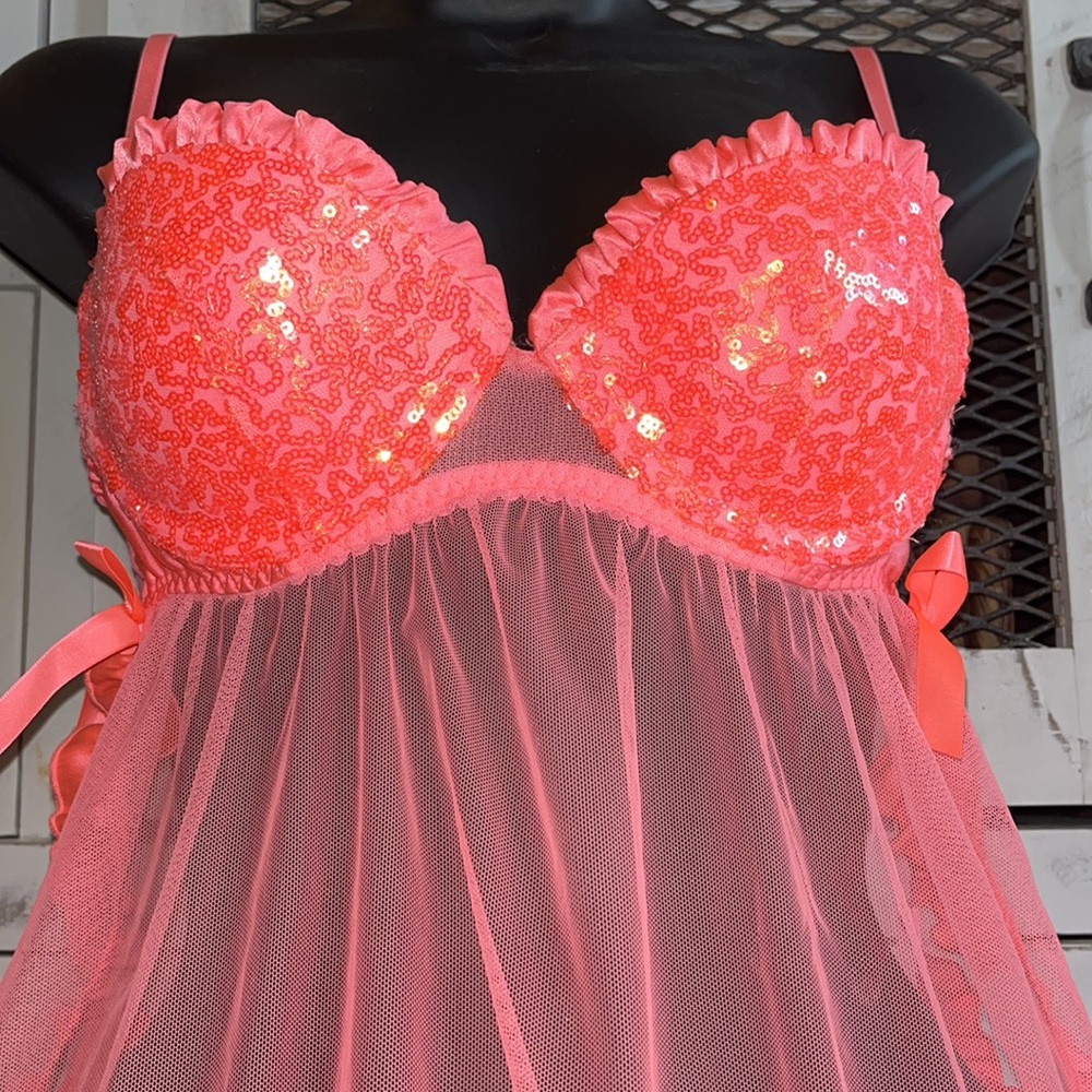 Victoria’s Secret Lingerie NWOT - Picture 2 of 8